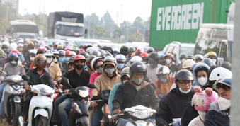 Làm sạch bụi mịn sau khi di chuyển nhiều ngày nắng nóng giúp da khỏe, sạch sâu