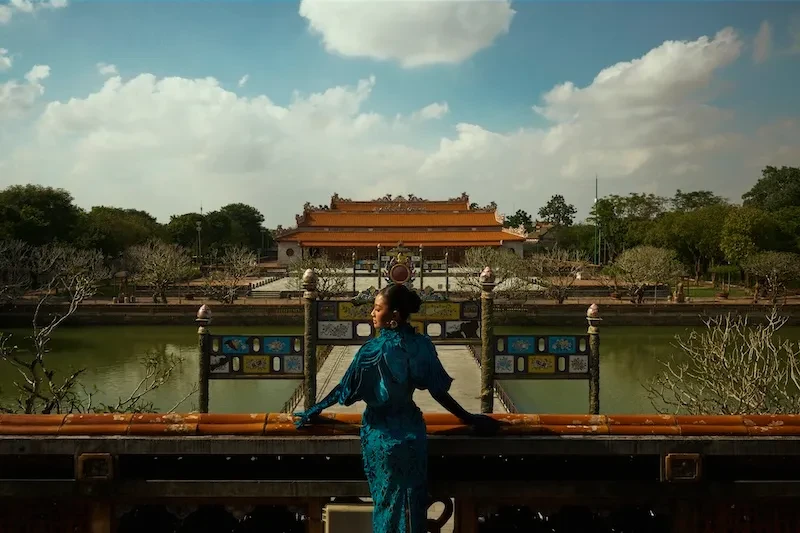 Lê Thanh Hòa tái hiện ký ức vàng son của cố đô Huế trên sàn diễn thời trang Lê Thanh Hòa tái hiện ký ức vàng son của cố đô Huế trên sàn diễn thời trang