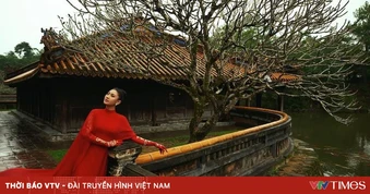Lê Thanh Hòa tái hiện ký ức vàng son của cố đô Huế trên sàn diễn thời trang