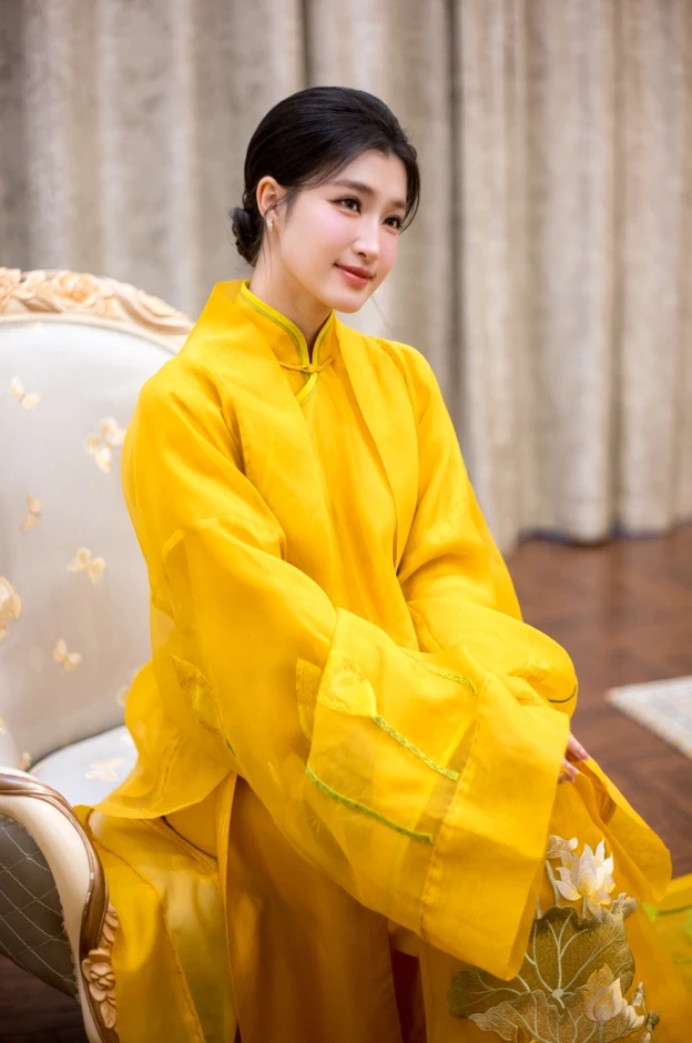 Lối trang điểm 'kẹo ngọt' của Á hậu Phương Nhi ở lễ cưới Lối trang điểm 'kẹo ngọt' của Á hậu Phương Nhi ở lễ cưới