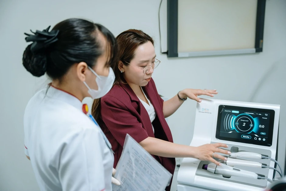 Phòng khám đa khoa Olympia tiếp nhận chuyển giao công nghệ Plasma Gold thế hệ mới Phòng khám đa khoa Olympia tiếp nhận chuyển giao công nghệ Plasma Gold thế hệ mới