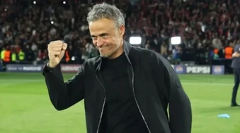 Luis Enrique gia hạn với PSG đến năm 2030
