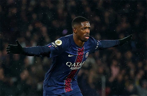 Luis Enrique lại ‘trừng phạt’ Ousmane Dembele? Luis Enrique lại ‘trừng phạt’ Ousmane Dembele?