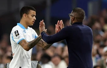 Marseille lún sâu vào hỗn loạn sau ngày De Zerbi rời đi