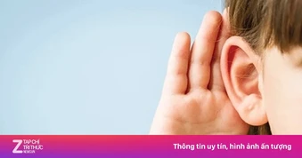 4 năm sống trong im lặng, bé gái lần đầu nghe thấy âm thanh
