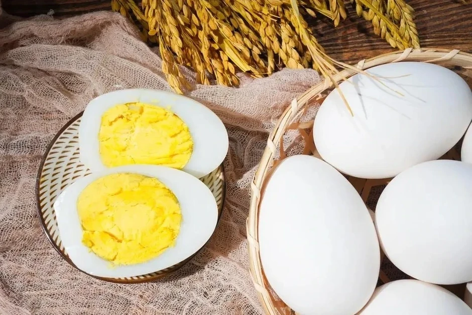 Ba nhóm người nên ăn trứng ngỗng thường xuyên Ba nhóm người nên ăn trứng ngỗng thường xuyên