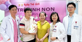 Kỳ tích tại Bệnh viện Hùng Vương: Cứu sống bé gái sinh non 23 tuần, nặng 640 gram