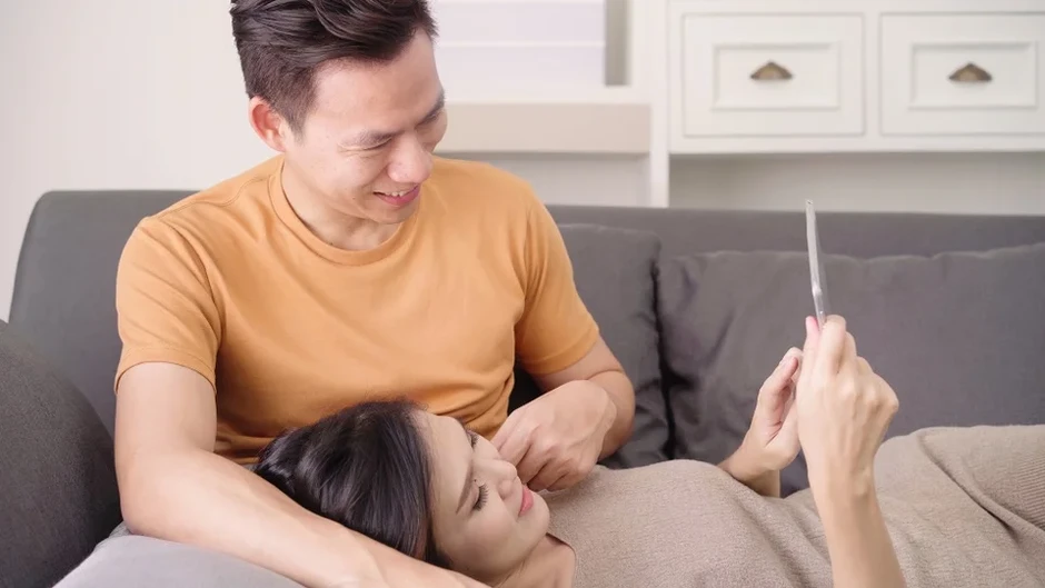 Lần đầu làm cha mẹ, nên đọc sách gì? Lần đầu làm cha mẹ, nên đọc sách gì?