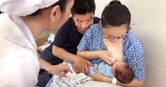 Tại sao phụ nữ cho con bú lại ‘mất xương’ tạm thời?