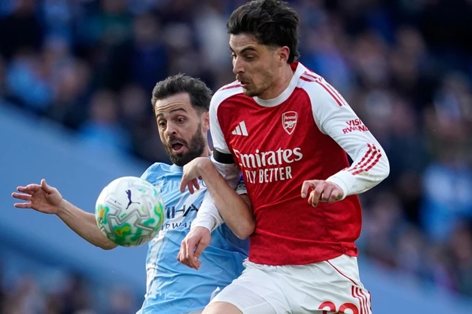 10 yếu tố quyết định cuộc đua song mã Arsenal và Man City 10 yếu tố quyết định cuộc đua song mã Arsenal và Man City