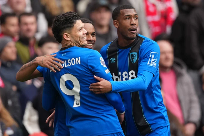 3 đội có thể cản bước Man City và 2 đối thủ có thể giúp họ vô địch 3 đội có thể cản bước Man City và 2 đối thủ có thể giúp họ vô địch