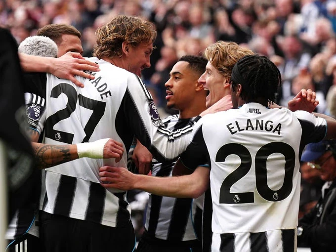 3 đội có thể cản bước Man City và 2 đối thủ có thể giúp họ vô địch 3 đội có thể cản bước Man City và 2 đối thủ có thể giúp họ vô địch