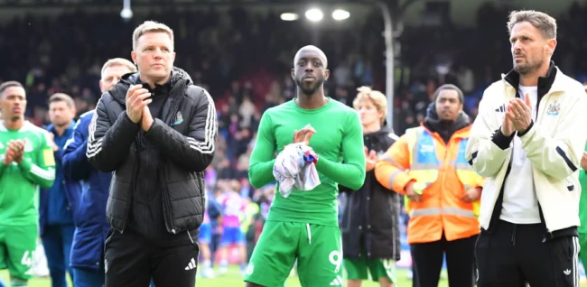 4 điểm nhấn trước vòng 35 Ngoại hạng Anh: Arsenal bứt phá ngôi đầu; Đại chiến vì Champions League 4 điểm nhấn trước vòng 35 Ngoại hạng Anh: Arsenal bứt phá ngôi đầu; Đại chiến vì Champions League