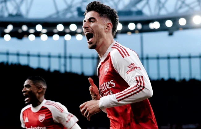 5 điểm nhấn Arsenal 1-0 Burnley: Tuyệt đỉnh bóng chết; Saka và Raya đi vào lịch sử 5 điểm nhấn Arsenal 1-0 Burnley: Tuyệt đỉnh bóng chết; Saka và Raya đi vào lịch sử