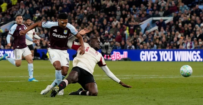 5 điểm nhấn Aston Villa 4-2 Liverpool: Watkins gieo sầu cho The Kop; Ác mộng hàng thủ 5 điểm nhấn Aston Villa 4-2 Liverpool: Watkins gieo sầu cho The Kop; Ác mộng hàng thủ