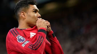 5 điểm nhấn Man Utd 2-1 Brentford: 'Sát thủ' Casemiro; Kỷ lục chờ Bruno Fernandes