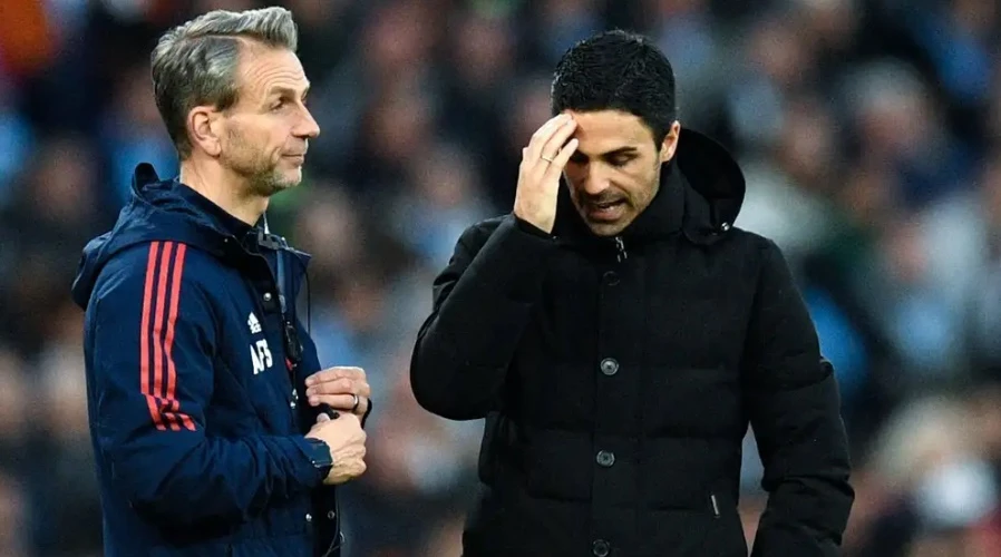 7 cú sụp đổ kinh điển tại Ngoại hạng Anh: Ám ảnh cho Arsenal 7 cú sụp đổ kinh điển tại Ngoại hạng Anh: Ám ảnh cho Arsenal