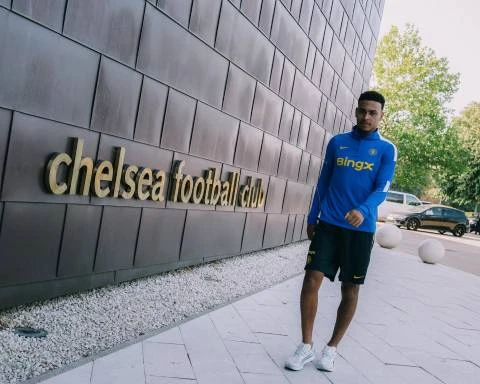90% CLB thua lỗ, bong bóng Premier League sắp vỡ? 90% CLB thua lỗ, bong bóng Premier League sắp vỡ?