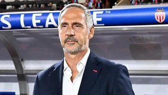 Adi Hutter từ chối làm HLV tạm quyền tại Tottenham