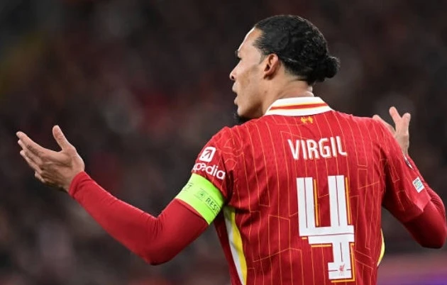 Ai chịu trách nhiệm cho mùa giải tệ của Liverpool?