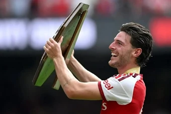 Ai đủ sức cản bước Arsenal ở Ngoại hạng Anh?