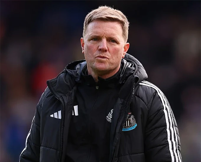 Alan Shearer dự đoán Eddie Howe sẽ không còn là HLV của Newcastle mùa tới Alan Shearer dự đoán Eddie Howe sẽ không còn là HLV của Newcastle mùa tới