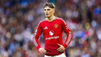 Alejandro Garnacho ân hận về cách rời MU