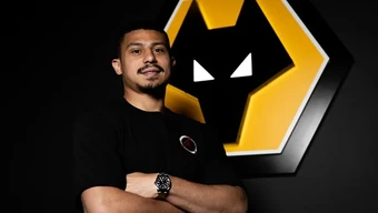 Andre cam kết tương lai với Wolves đến năm 2030