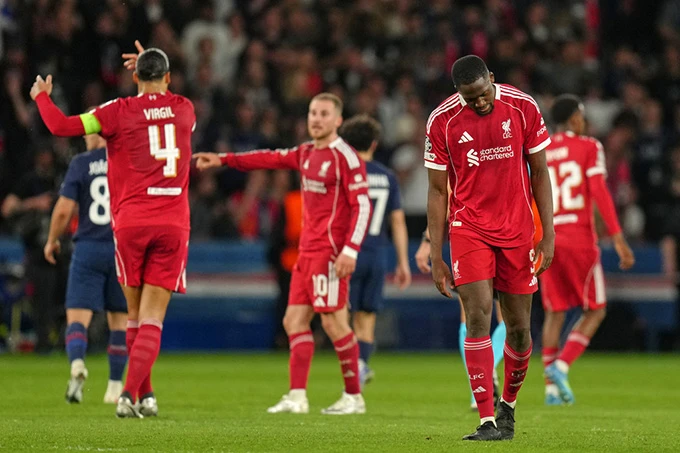 Arne Slot không nhả miếng 'gân gà Liverpool' Arne Slot không nhả miếng 'gân gà Liverpool'