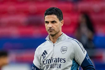 Arsenal đối mặt nguy cơ sụp đổ vì triết lý khắc nghiệt