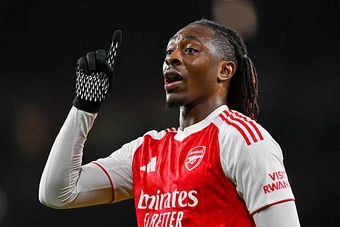 Arsenal đón Eze trở lại ở đại chiến Man City