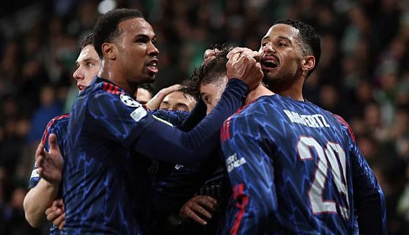 Arsenal giúp Ngoại hạng Anh giành thêm suất dự Champions League Arsenal giúp Ngoại hạng Anh giành thêm suất dự Champions League