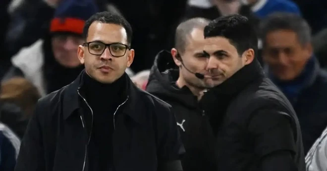 Arsenal khó vô địch nếu Chelsea không cản Man City