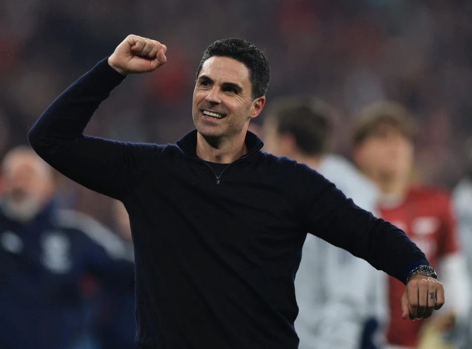 Arsenal ra quyết định với HLV Arteta Arsenal ra quyết định với HLV Arteta