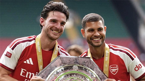 Arsenal sở hữu hàng tiền vệ hay nhất thế giới? Arsenal sở hữu hàng tiền vệ hay nhất thế giới?