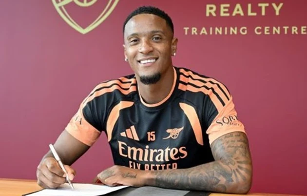 Arsenal sở hữu hậu vệ chuyền bóng chính xác nhất Ngoại hạng Anh