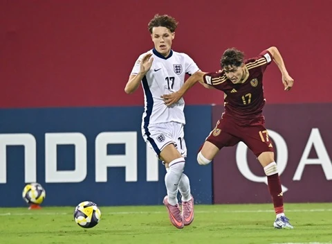 Arsenal tậu ‘sát thủ’ 18 tuổi: Igor Tyjon là ai?