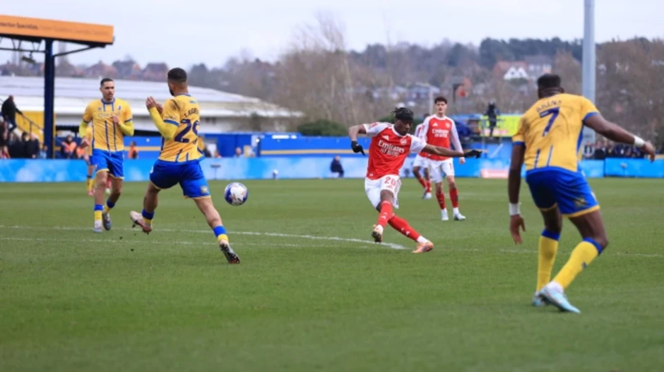 Arsenal thắng nhọc CLB hạng Ba ở Cup FA Arsenal thắng nhọc CLB hạng Ba ở Cup FA