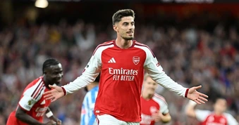 Arsenal thắng tưng bừng ngày khai màn Premier League