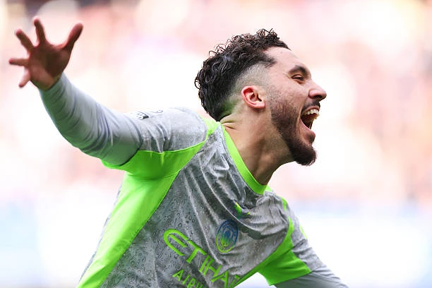 Arsenal thèm khát sự ngẫu hứng mang tên Rayan Cherki Arsenal thèm khát sự ngẫu hứng mang tên Rayan Cherki