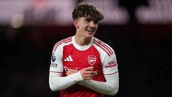 Arsenal vô địch, Max Dowman đi vào lịch sử Ngoại hạng Anh