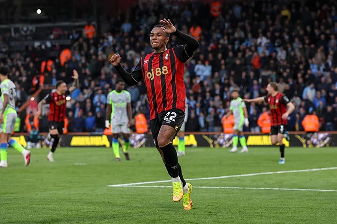 Arsenal vô địch Ngoại hạng Anh sau 22 năm chờ đợi Arsenal vô địch Ngoại hạng Anh sau 22 năm chờ đợi