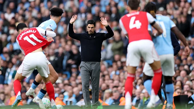 Arteta khẳng định 'Arsenal tự tin hơn dù... thua Man City' Arteta khẳng định 'Arsenal tự tin hơn dù... thua Man City'