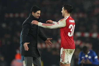 Arteta lên tiếng bảo vệ Zubimendi trước những hoài nghi