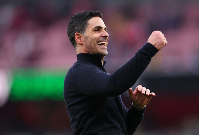 Arteta tranh thủ mỉa mai Pep khi Arsenal hơn Man City 6 điểm Arteta tranh thủ mỉa mai Pep khi Arsenal hơn Man City 6 điểm