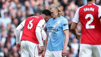 Bài học về sự tỉnh táo cho Arsenal sau màn kịch chiến