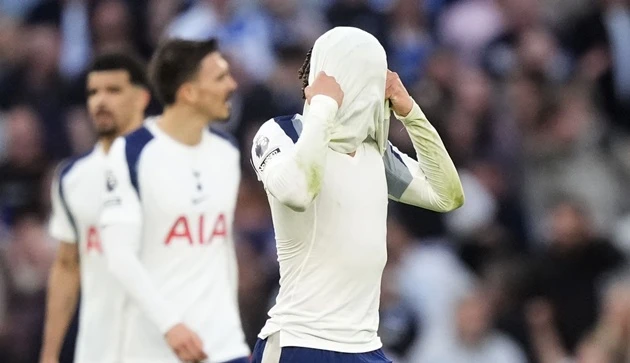 Bản hợp đồng hụt Morgan Gibbs-White đẩy Tottenham vào vực thẳm Bản hợp đồng hụt Morgan Gibbs-White đẩy Tottenham vào vực thẳm