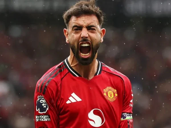 Bất lợi bủa vây Liverpool trong cuộc đua top 4 với MU Bất lợi bủa vây Liverpool trong cuộc đua top 4 với MU