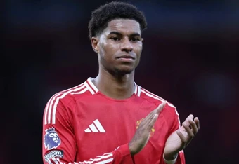 Biến Rashford thành số 9 là vết xe đổ Carrick cần tránh