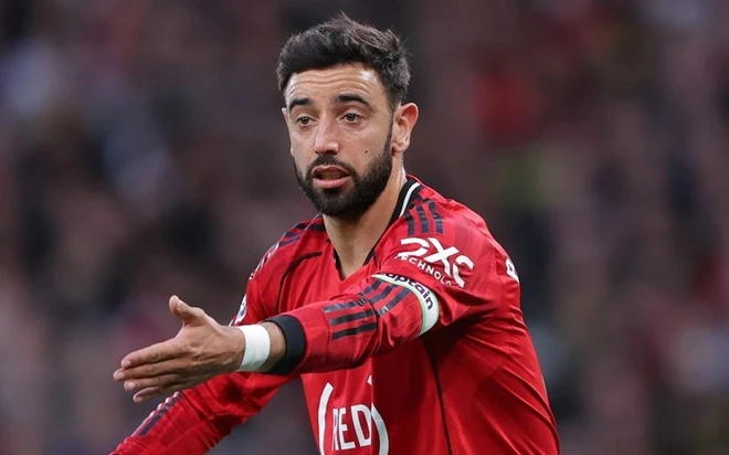Bỏ qua những ảo vọng, đã đến lúc MU trao ấn kiếm cho Carrick